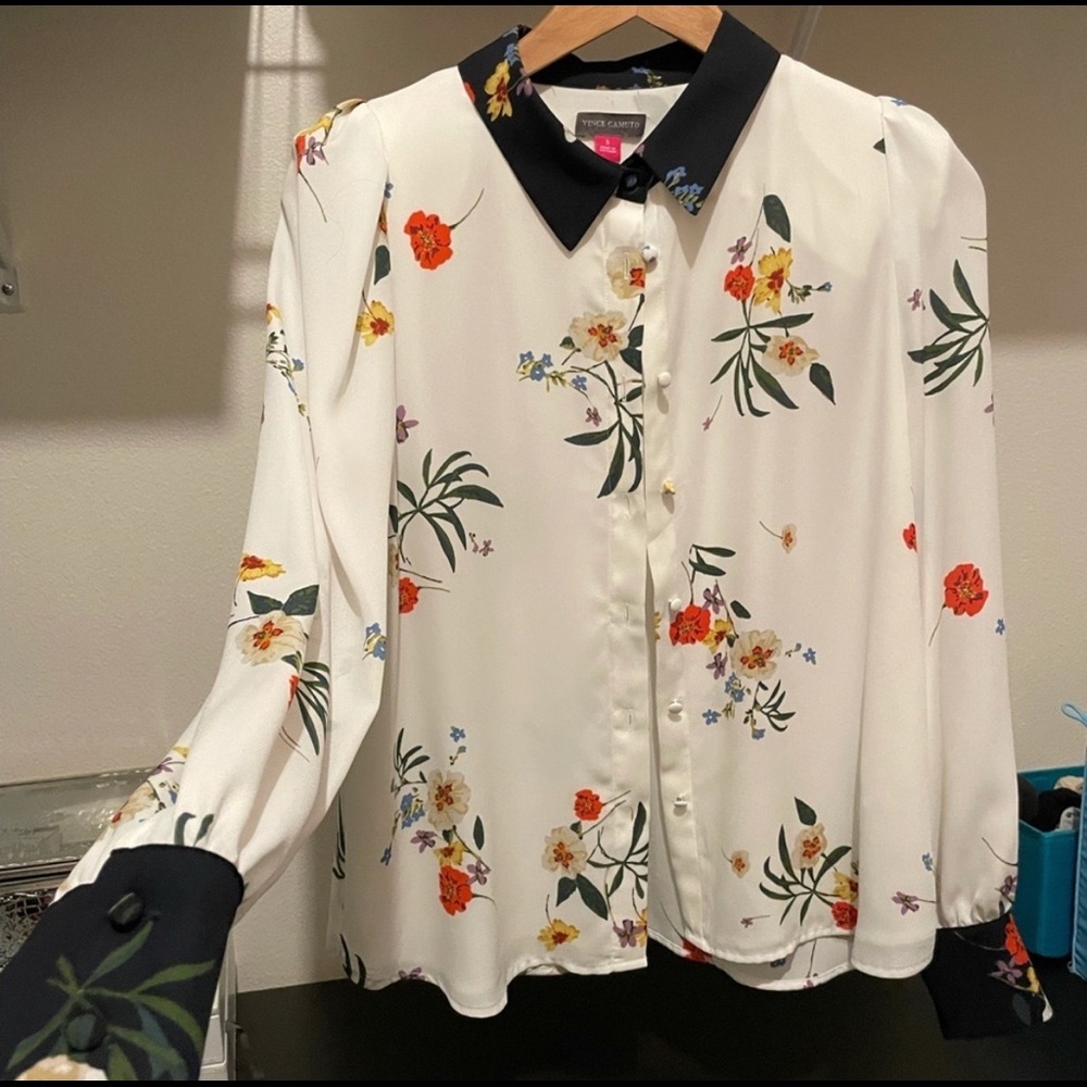 Vince Camuto - Floral- Print Blouse